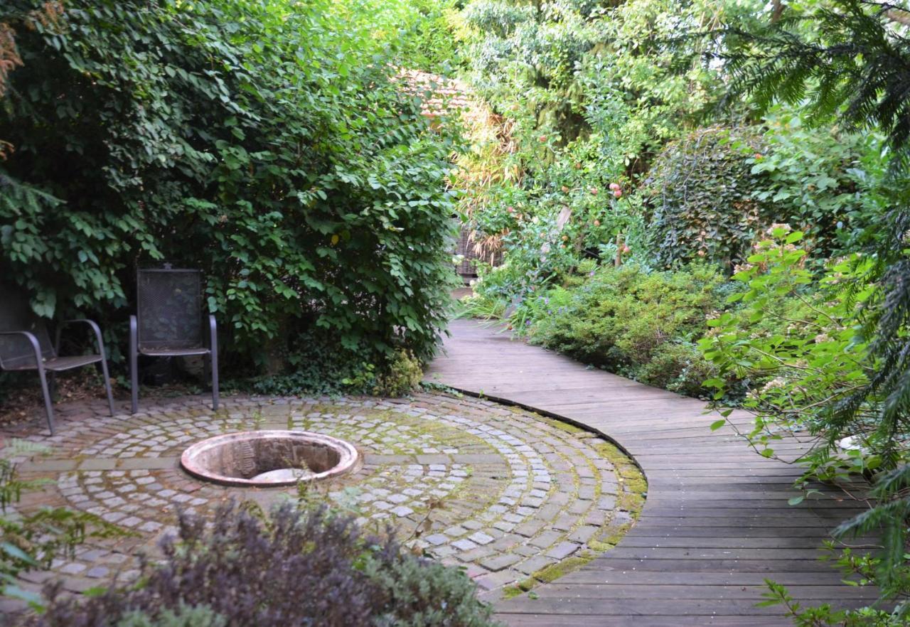 Gaestezimmer Mit Garten In Fischeln Krefeld Esterno foto